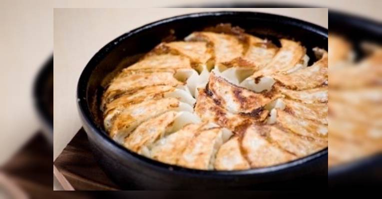 Снимок Kurobuta Gyoza Tonton, Фукуока