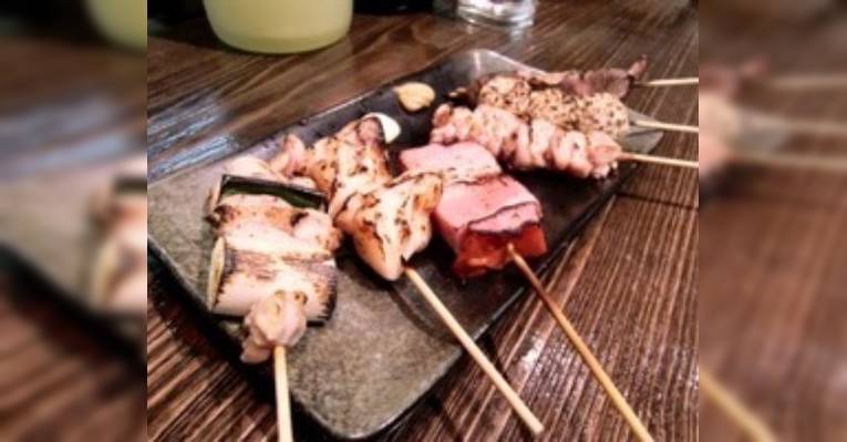 Снимок Charcoal fire grilled chicken Okuman, Кото