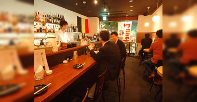 Снимок Tanimachi Bar Regale, Осака
