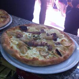 Pizzeria forno a legna