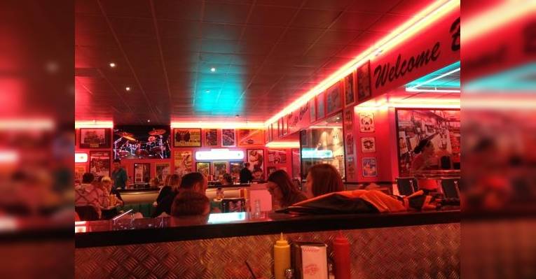 Изображение Tommy's Diner, Les Clayes-sous-Bois