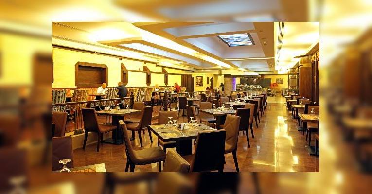 Снимок Al Merkaaz Restaurant, Дубай