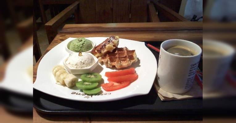 Снимок Caffe Bene  Myeongdong Store, Сеул