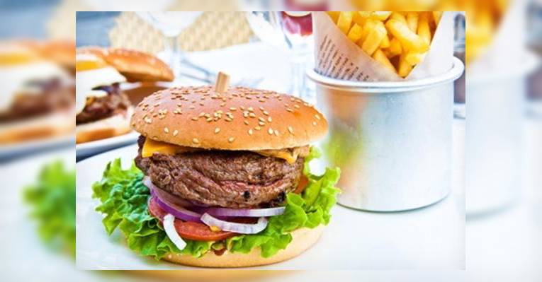 Снимок Beer and Burger Bar, Мельбурн