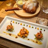 Couloir Bar & Restaurant