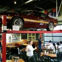 Quaker Steak & Lube
