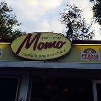 Momo's