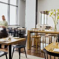 22 Square Restaurant