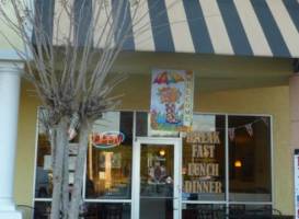 Three Nenas Bakery & Deli