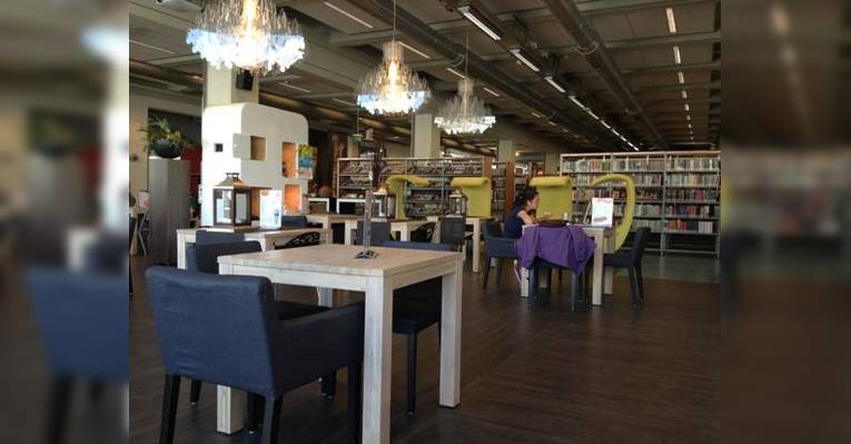 Снимок Bibliotheekcafe de Verlichting, Эйндховен