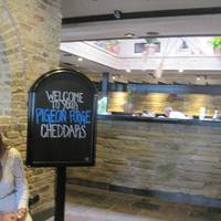 Cheddar's