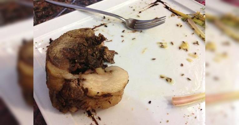 Жуткий кусок обветренного мяса