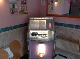 Deb's Diner