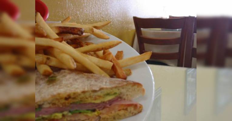 Снимок Panini Grill and Deli, Лос-Анджелес