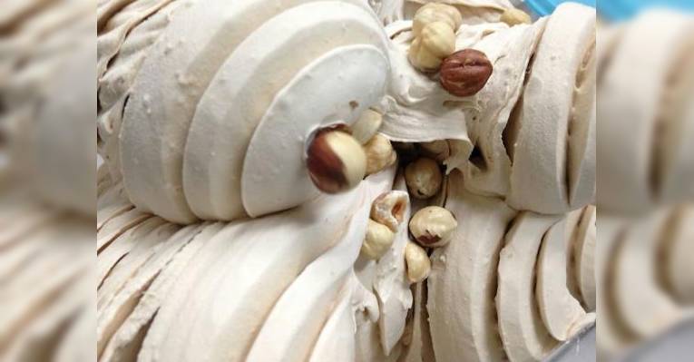 Nocciola Piemonte.
Nuts Piemonte. 
Пьемонт фундук.