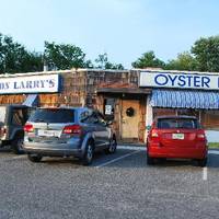 Harpoon Larry's Oyster Bar