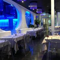 Mia clubbing restaurant