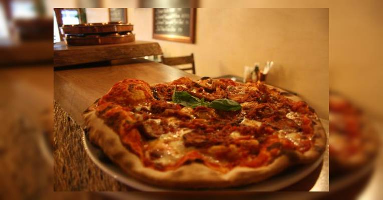 Снимок La Frasca Restaurant Pizzeria, Кейптаун