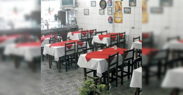 Снимок Casa Portuguesa Restaurante, Гуарульюс