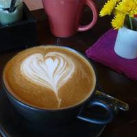 Le Petit Cafe