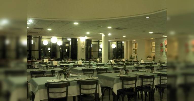 Снимок Pizzaria Vila D?Aldea, Сан-Жозе-дус-Кампус