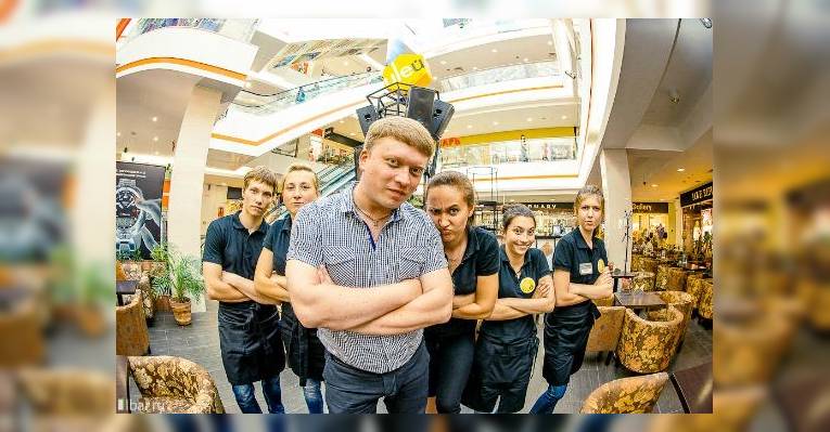 Дружный коллектив lounge cafe Uleй!