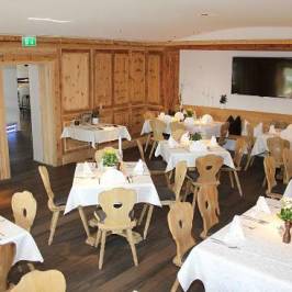 WEISS - Bar - Restaurant