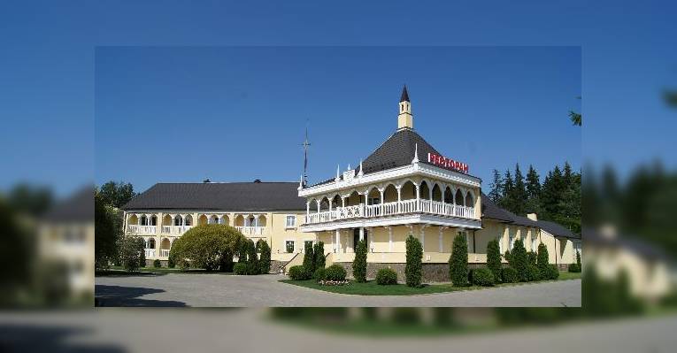 Ресторан Графский, расположен на территории великолепного живописного комплекса 