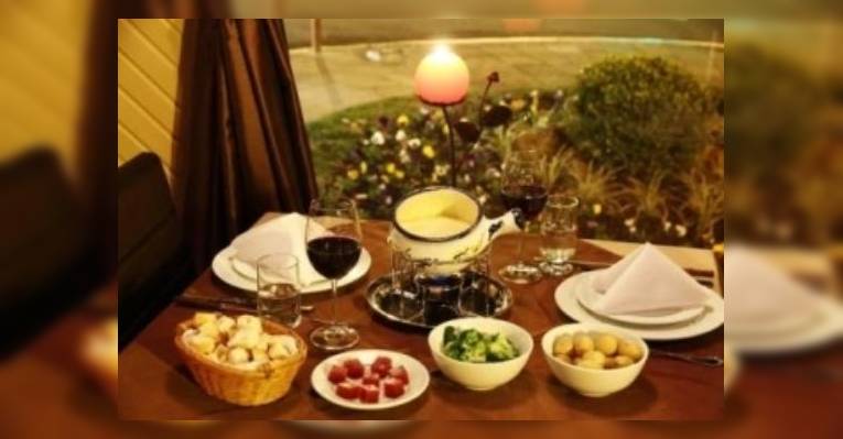 Снимок Maximilia Fondue & A la Carte, Грамаду