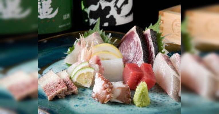 Снимок Sake to Meshi Sanuiro, Фукуока