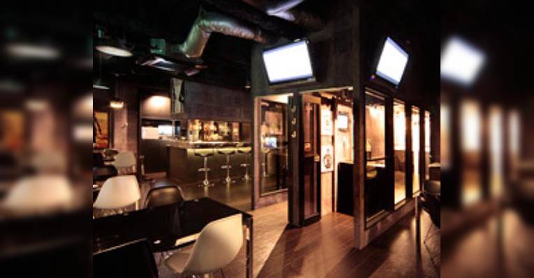 Снимок The Shooting Bar, Фукуока