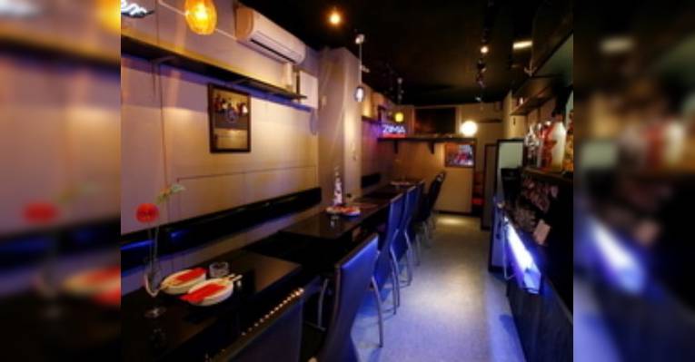 Снимок Uraroji Izakaya Bar Pousse Cafe Dining, Тюо