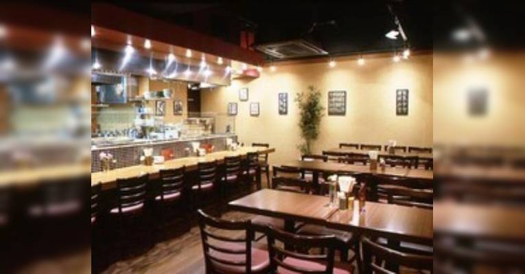 Снимок Mr. Chin's Dinning, Минато