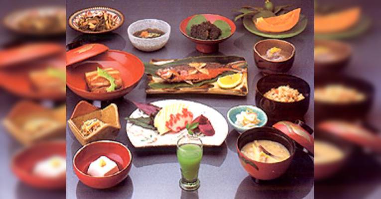 Снимок Ryuukyuu Local Cuisine Nafa No Aji Kafuu, Наха