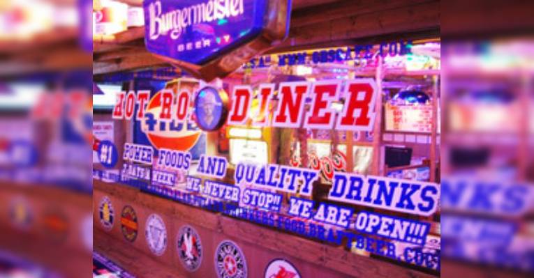 Снимок Gb's Cafe Hot Rod Diner Keio University Yagami, Иокогама