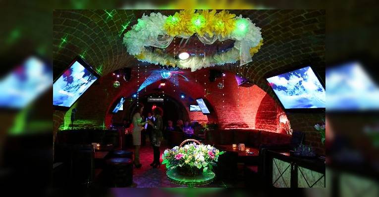 Караоке-клуб встречает гостей с 20.00 до 6.00
