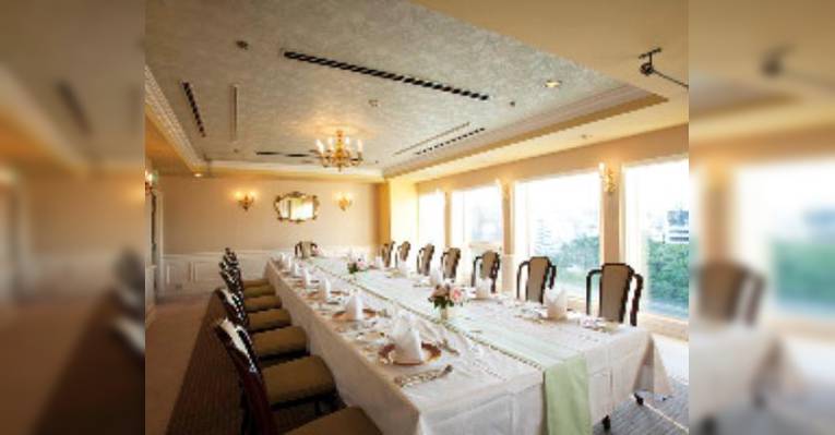Снимок Restaurant Riviere Temmabashi, Осака