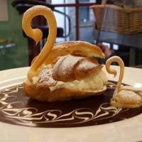 Le Petite Patisserie