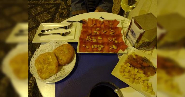 Такая закуска лучше под пиво, не под вино