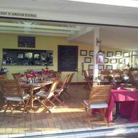 Bistro la French ConneXion