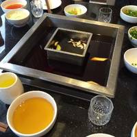 Manjianghong Hotpot
