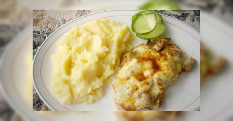 Морски Рай на Св.Константин и Елена, курица с сыром и грибами