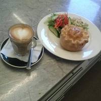 Golden Brew Cafe, Coffee Shop