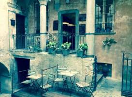 Scurone Bottega E Grottino