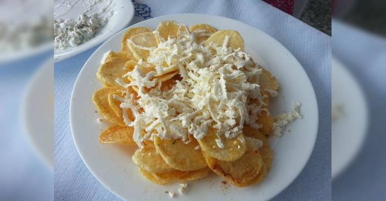 Картофель с бранзой