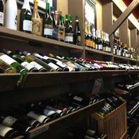 MarCellar's Vintage Wine and Brews