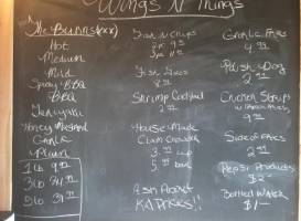 Calhoun's Wings N' Things