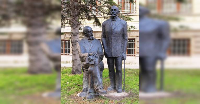 Памятник братьям Шкорпил. Варна