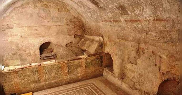 Античная гробница. Хисар. Болгария