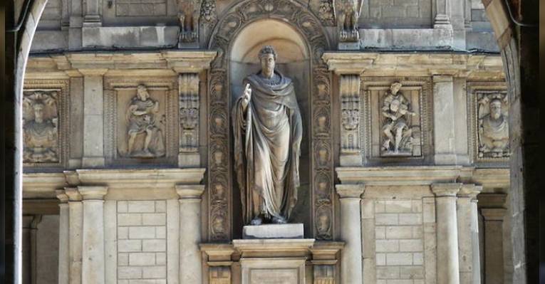 Piazza Mercanti